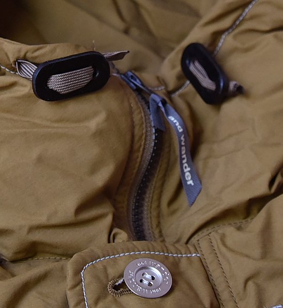 ★30%off 【and wander】アンドワンダー men's tough down coat "Camel"