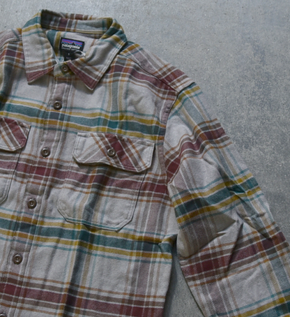 ★30%off【patagonia】パタゴニア men's L/S Fjord Flannel Shirt "2Color"