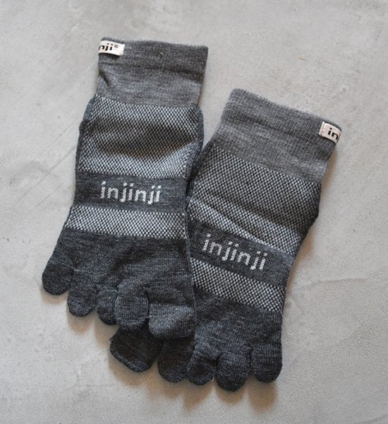 【injinji】インジンジ Outdoor Midweight Mini Crew NuWool "Charcoal" ※ネコポス可