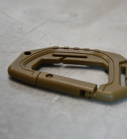 【Oregonian Camper】オレゴニアンキャンパー Tactical Carabiner "3Color" ※ネコポス可