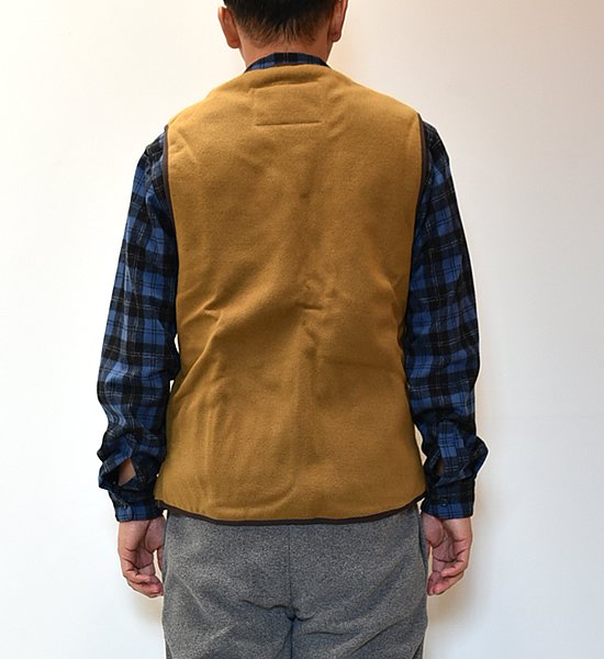 【Barbour】バブアー Pile Liner "Brown"