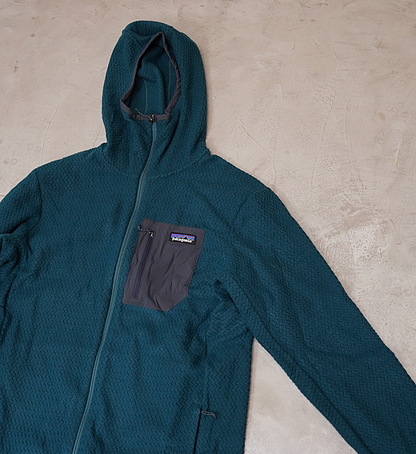 【patagonia】パタゴニア men's R1 Air Full-Zip Hoody "2Color"