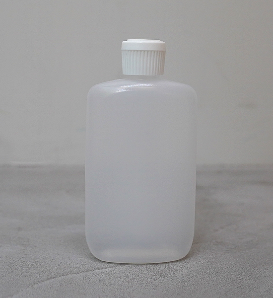 【DUTCHWARE】ダッチウエア Oval Bottles ｗ/Caps "White"