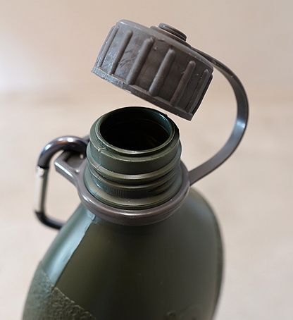 【WILDO】ウィルドゥ Hiker Bottle "Olive"