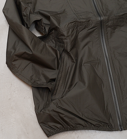 【THE NORTH FACE】ザノースフェイス men's Free Run Stream Jacket "ニュートープ"