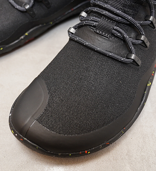 【VIVOBAREFOOT】ヴィヴォ ベアフット men's Magna Trail �U FG "Obsidian"