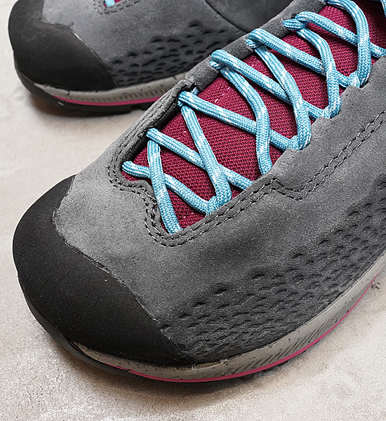 【LA SPORTIVA】ラ・スポルティバ women's TX2 EVO Leather ”Carbon×Red Plum”