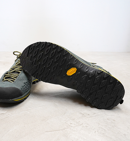 【LA SPORTIVA】ラ・スポルティバ TX2 EVO Leather ”Charcoal×Moss”