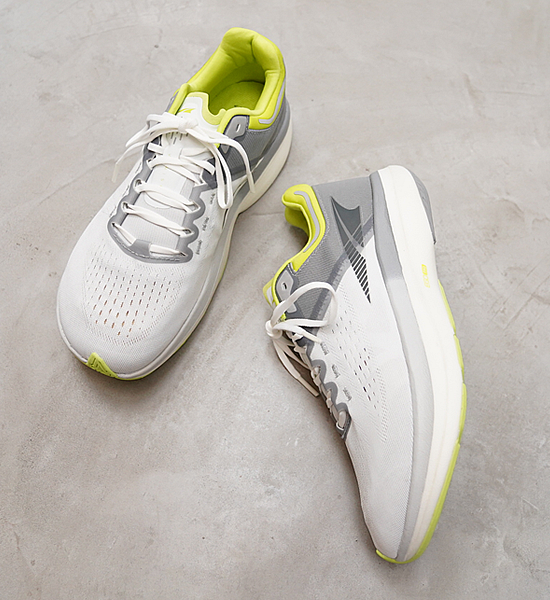 【ALTRA】アルトラ men's Vanish Tempo "Gray×Lime"