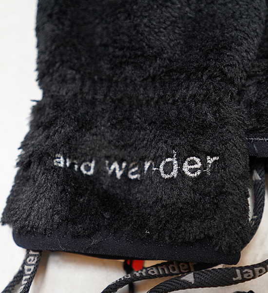 【and wander】アンドワンダー high loft fleece glove ”2Color”