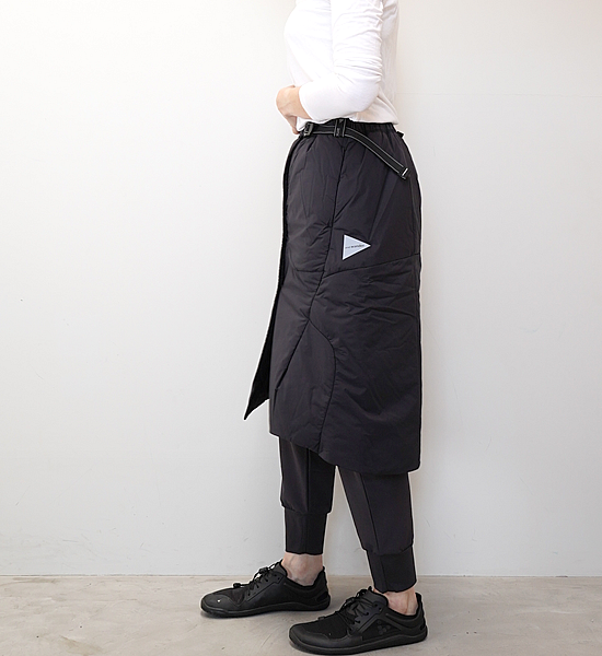 ★30%off 【and wander】アンドワンダー women's top fleecel skirt "Black"