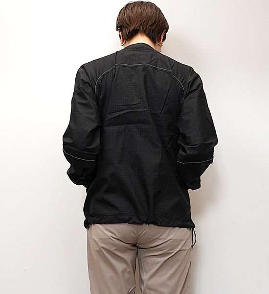 【and wander】アンドワンダー women's breath rip pullover jacket "Black"