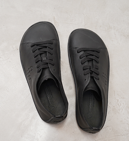 ★30%off 【VIVOBAREFOOT】ヴィヴォ ベアフット men's Addis "”Triple Black"