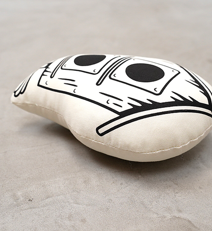 【Mountain Research】マウンテンリサーチ Stuff Cushion "White"