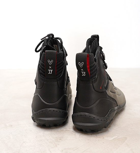 【VIVOBAREFOOT】ヴィヴォ ベアフット men's Tracker Decon FG2 JJF "Obsidian×Dark Shadow"