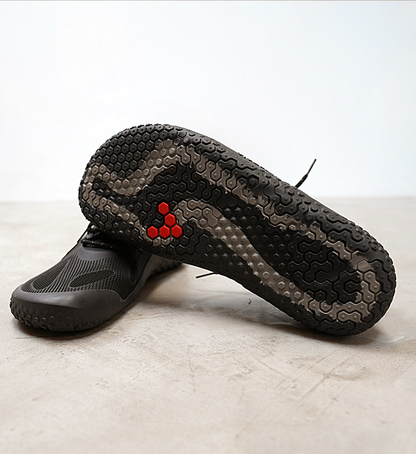 ★30%off 【VIVOBAREFOOT】ヴィヴォ ベアフット men's Motus Strength JJF "Obsidian×Dark Shadow"