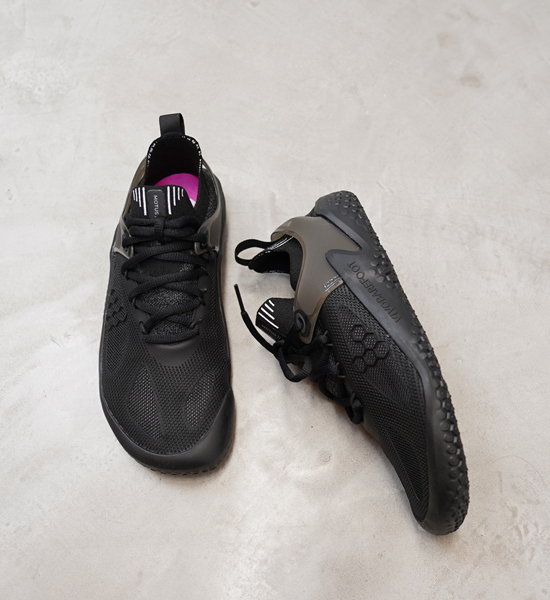 【VIVOBAREFOOT】ヴィヴォ ベアフット women's Motus Strength "Obsidian"