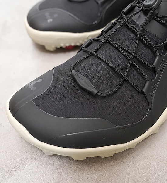 【VIVOBAREFOOT】ヴィヴォ ベアフット men's Primus Trail �V All Weather SG "Obsidian"