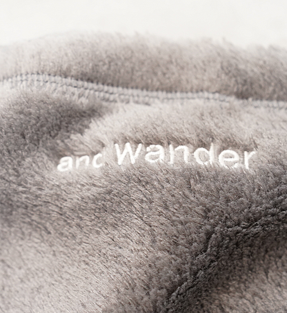 【and wander】アンドワンダー high loft fleece neck warmer "D.Gray" ※ネコポス可