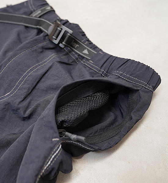 【and wander】アンドワンダー men's Ny taffeta hiker pants "Black"