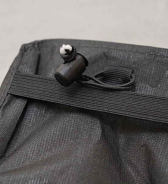 【Zpacks】ゼットパックス Shoulder Pouch w/Zipper "Jet Black"