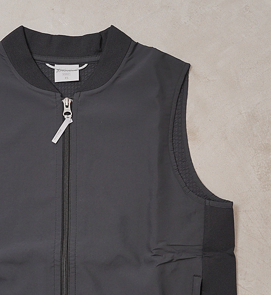 【HOUDINI】フーディニ women's Mono Air Vest "True Black"