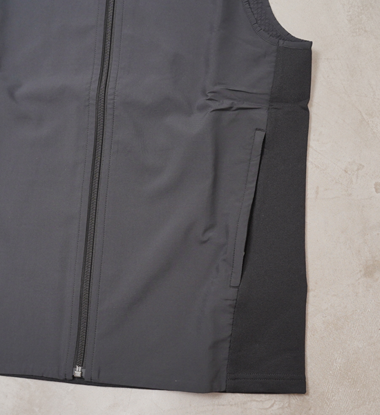 【HOUDINI】フーディニ women's Mono Air Vest "True Black"