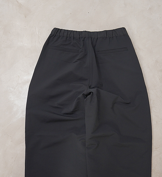 【nanamica】ナナミカ men's ALPHADRY Wide Easy Pants "Black"