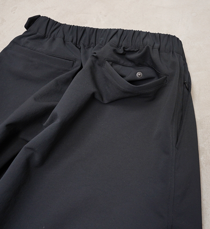 【nanamica】ナナミカ women's ALPHADRY Skirt "Black"