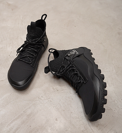 【VIVOBAREFOOT】ヴィヴォ ベアフット women's Magna Lite WR SG "Triple Black"