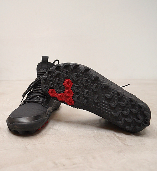 【VIVOBAREFOOT】ヴィヴォ ベアフット women's Magna Lite WR SG "Triple Black"