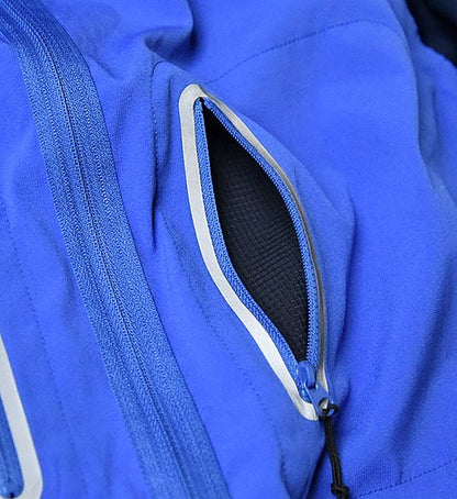 ★40%off【and wander】 アンドワンダー men's tech hoodie ”Blue”