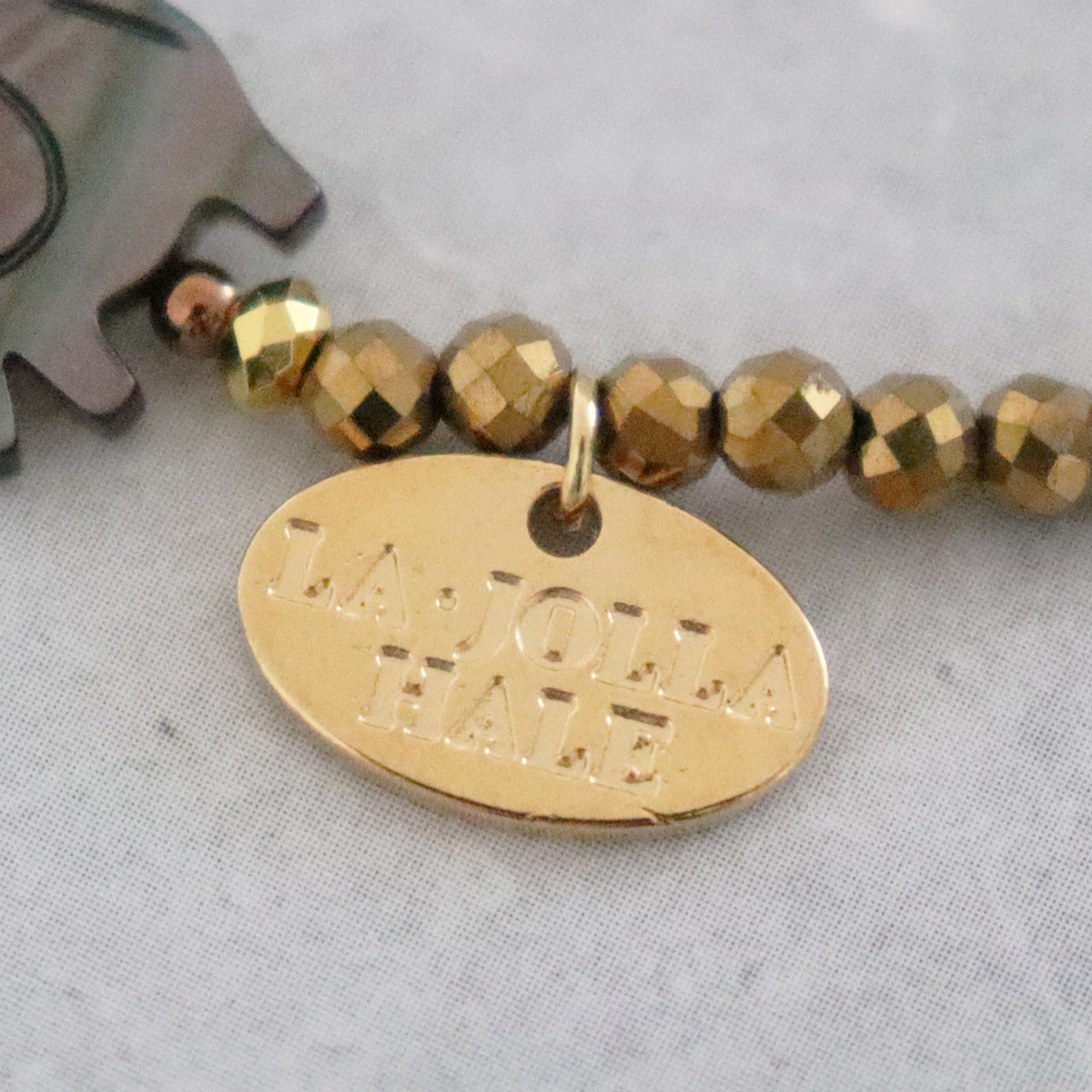 【Lovely Zoo】ブラックシェル×ゴールドヘマタイト ブレスレット