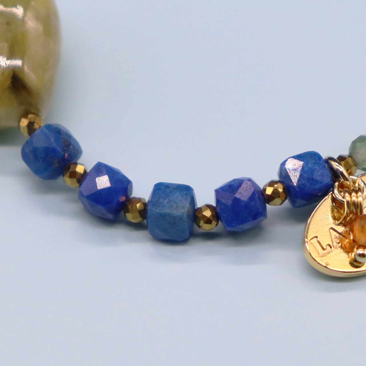 【Starry Sky Fragment】ラピスラズリ×ゴールデンマイカ×人工クォーツ ブレスレット