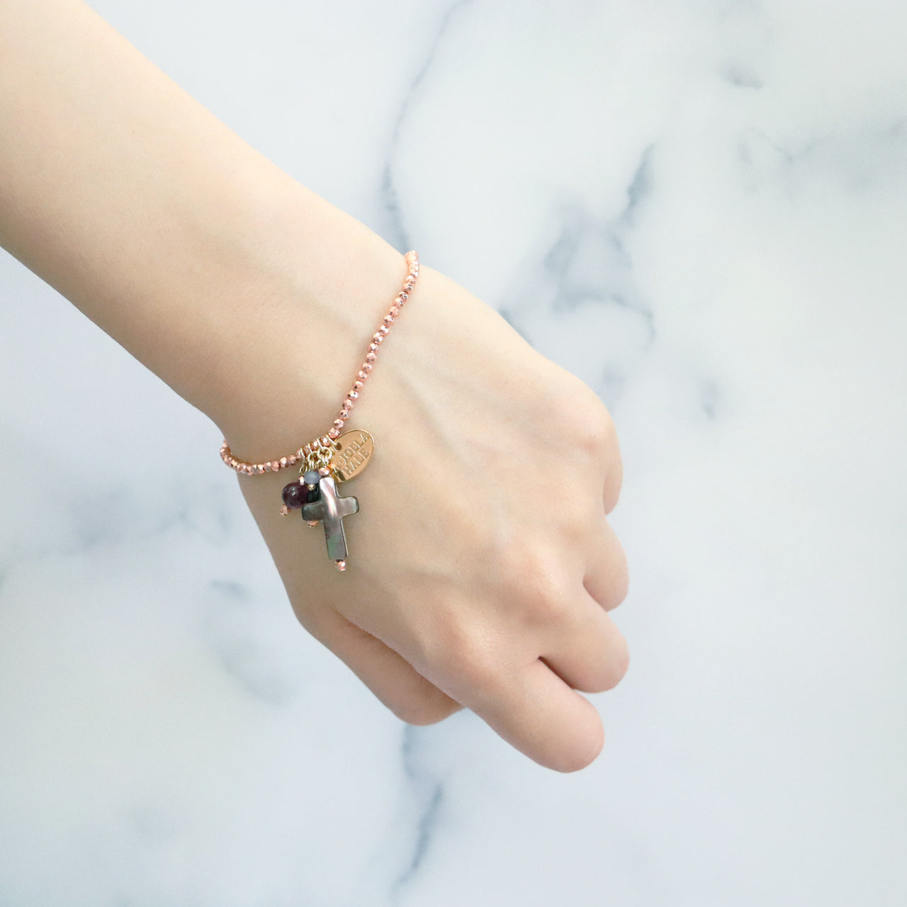 【・MA・YO・KE・】オレンジヘマタイト×マザーオブパール×オニキス×ガーネット ブレスレット