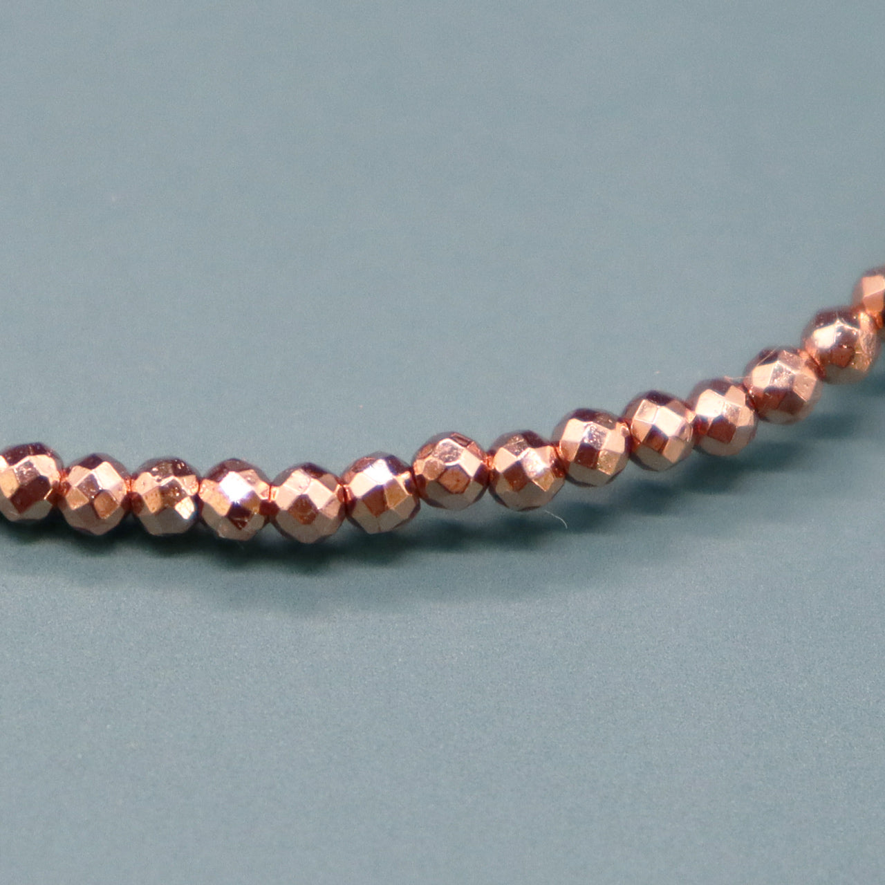 【・MA・YO・KE・】オレンジヘマタイト×マザーオブパール×オニキス×ガーネット ブレスレット