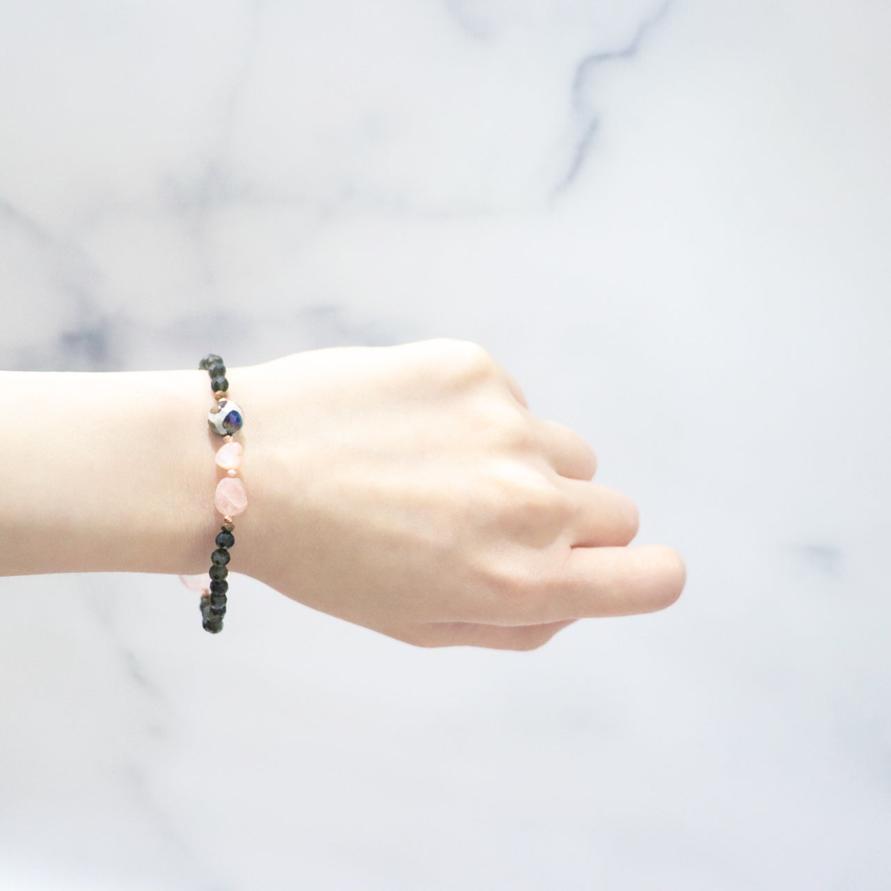 【Longing for Jaipur】亀甲天珠×ローズクォーツ×ピンクアベンチュリン ブレスレット