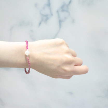 【Flames of Crimson】亀甲天珠×人工ルビー×シリシャスシスト×マザーオブパール ブレスレット