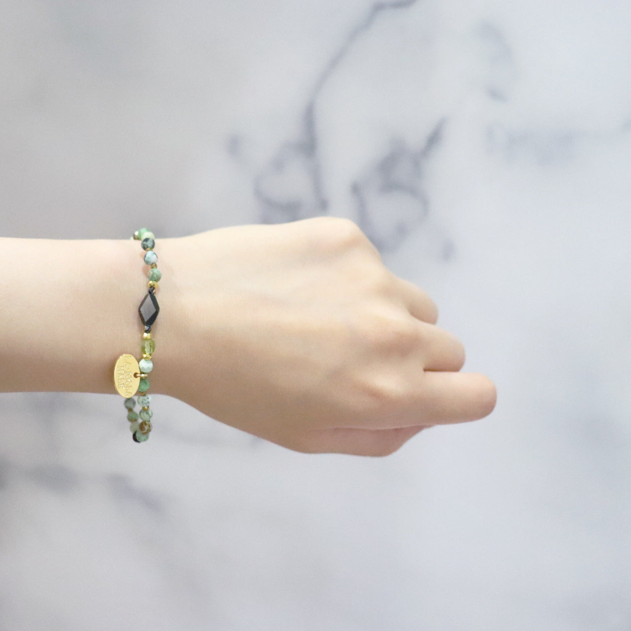 【Green Light Sunshine】ペリドット×バリサイト×ブラックシェル ブレスレット