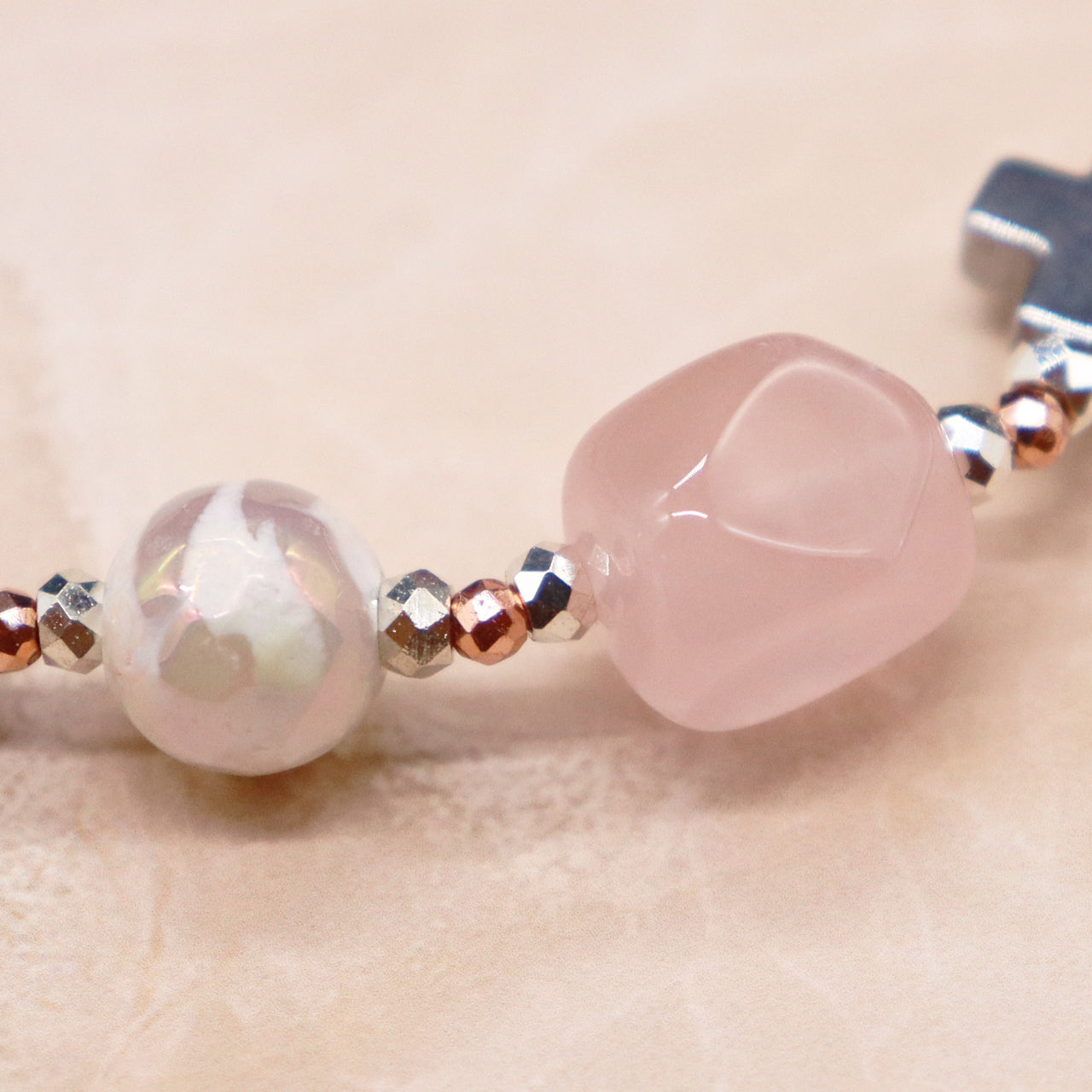 【Blooming Pink Roses】水紋天珠×ローズクォーツ×レピドライト ブレスレット